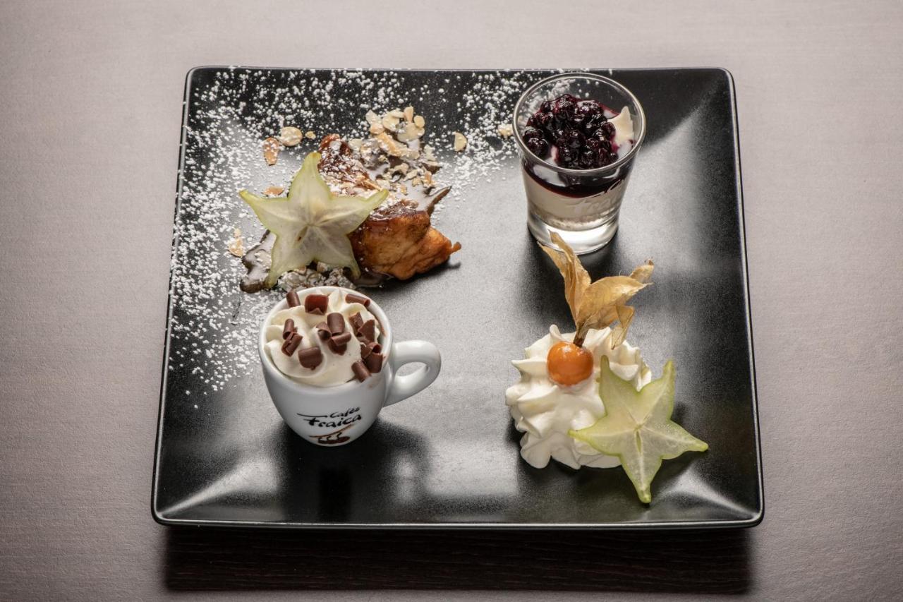 L Auberge Du Basilico เอม ภายนอก รูปภาพ
